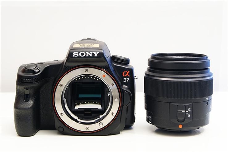 Sony SLT-A37 (8).jpg